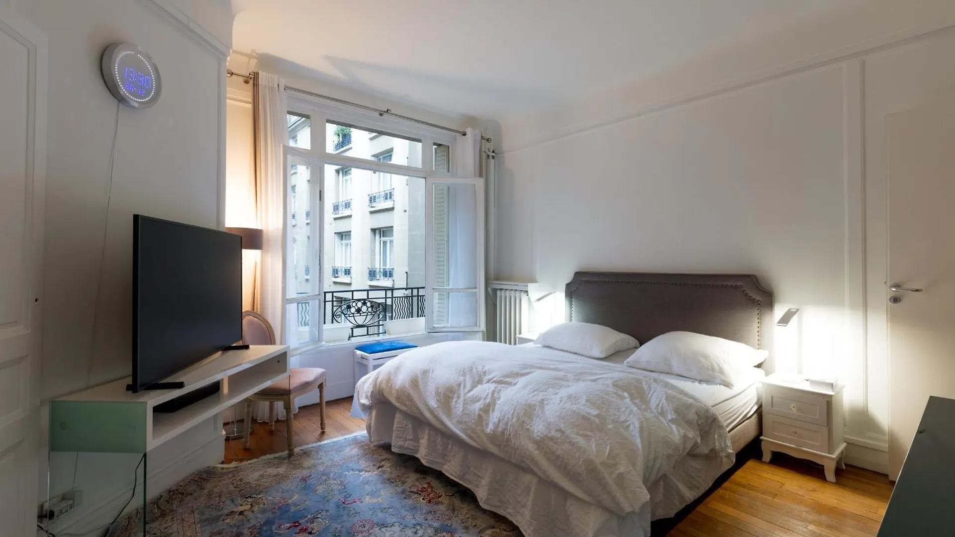 Elegant Apartment - Eiffel Tower Parijs